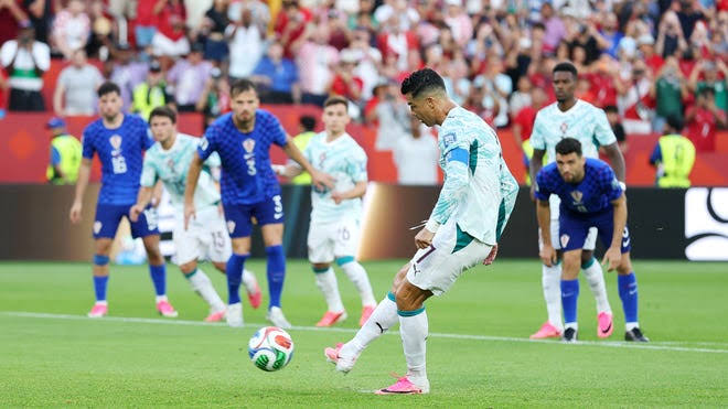 De hereniging van Luka Modrić en Cristiano Ronaldo in dezelfde wedstrijd riep mooie herinneringen op